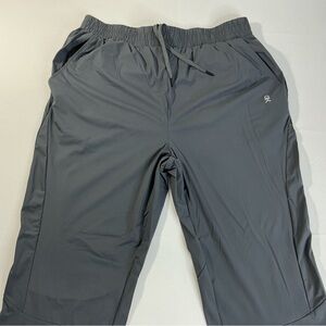 On Running Men’s Charcoal Gray Jogger Pants